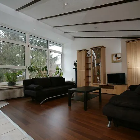 Am Baronenwald * 괴핑엔