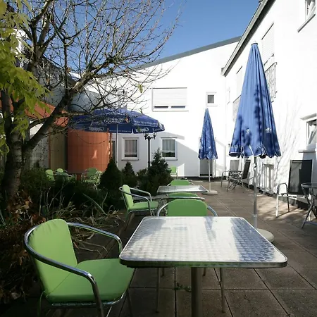 Apartment Am Baronenwald Goeppingen