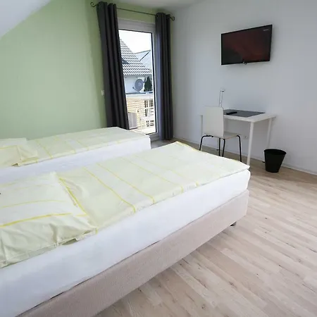 Am Baronenwald Apartment *