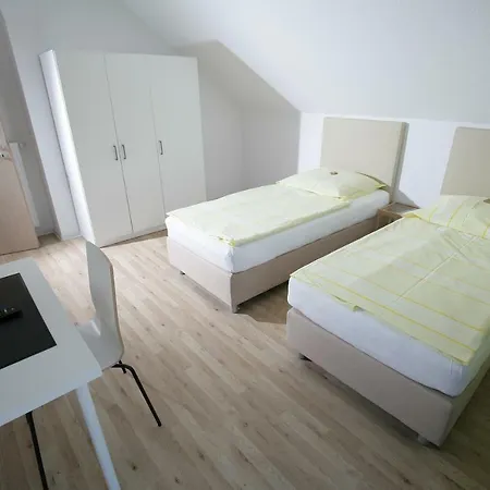 Am Baronenwald Apartment Goeppingen