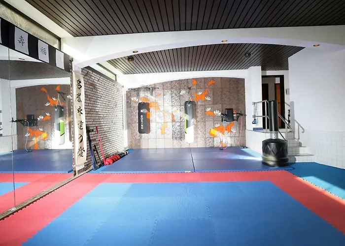 Am Baronenwald 公寓 *